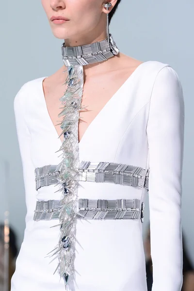 Look 73